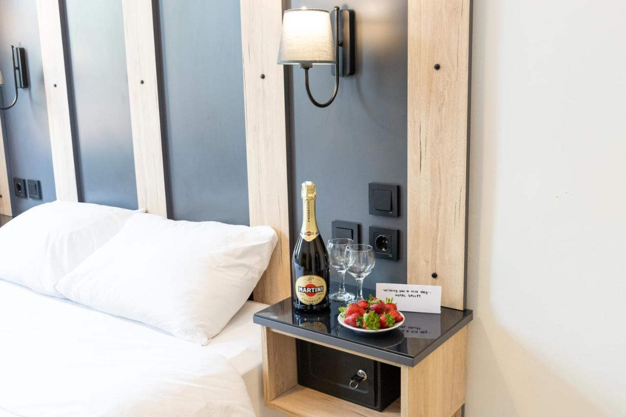 Galley Hotel Istanbul Exteriör bild