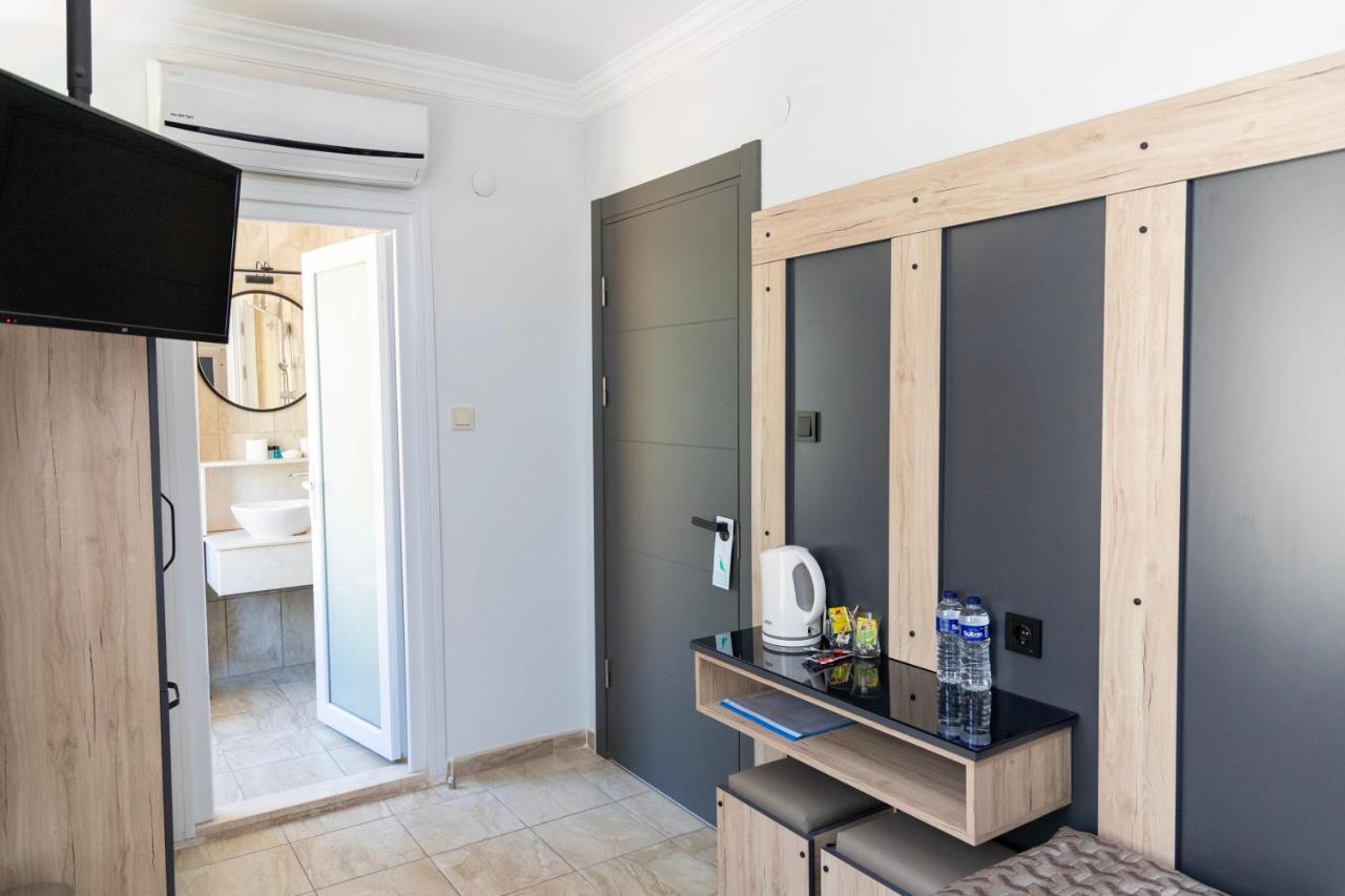 Galley Hotel Istanbul Exteriör bild