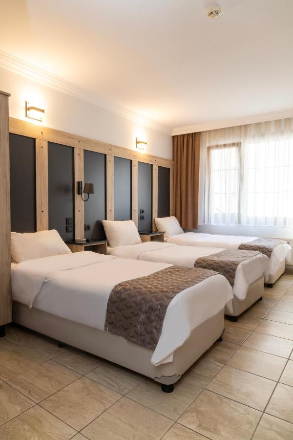 Galley Hotel Istanbul Exteriör bild
